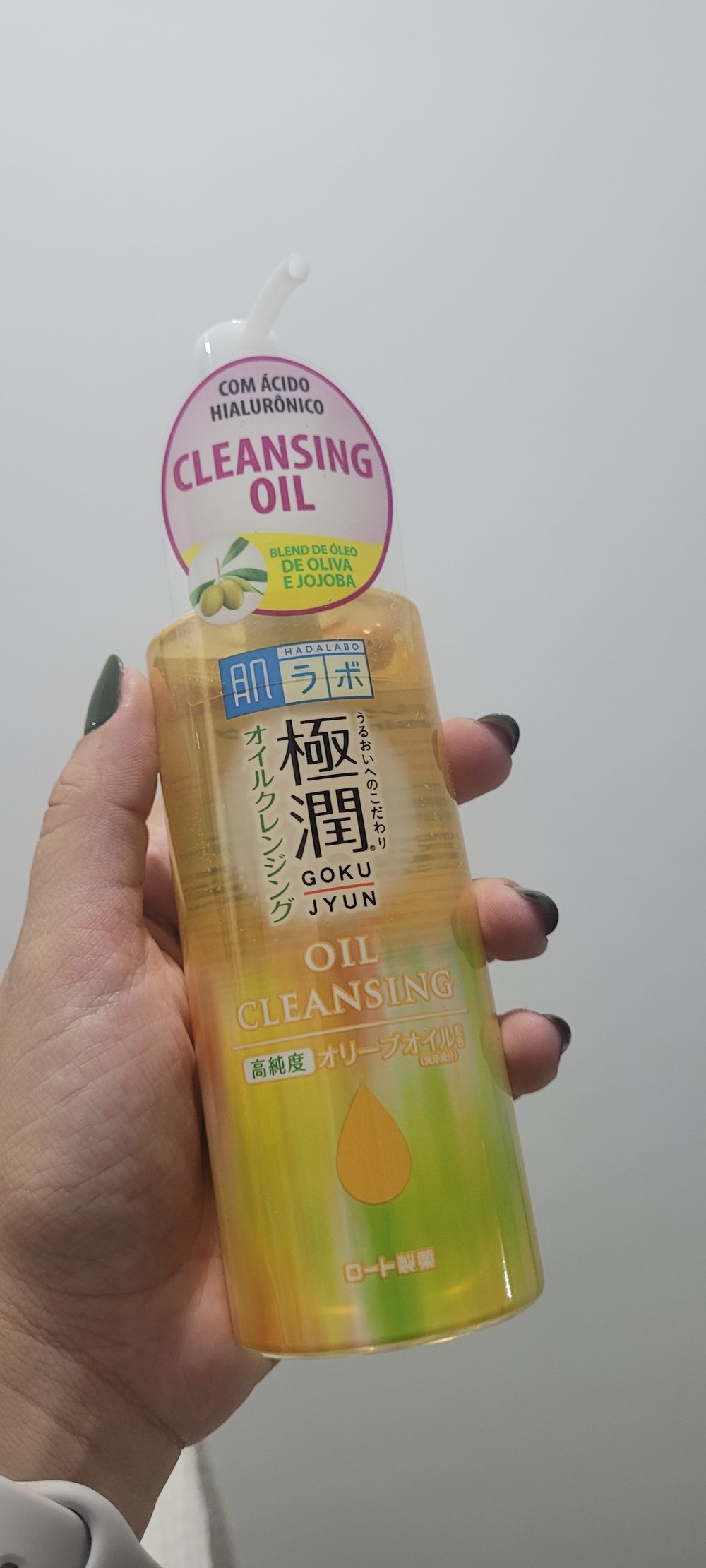 Joja oz-ozidan kunnilingus qiladi