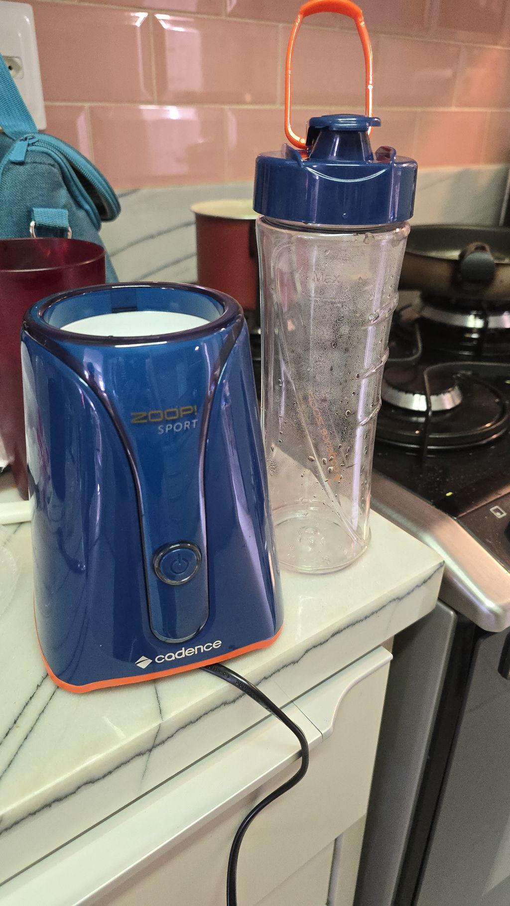 Blender Zoop Sport Inox Cadence com 2 Jarras | Casas Bahia