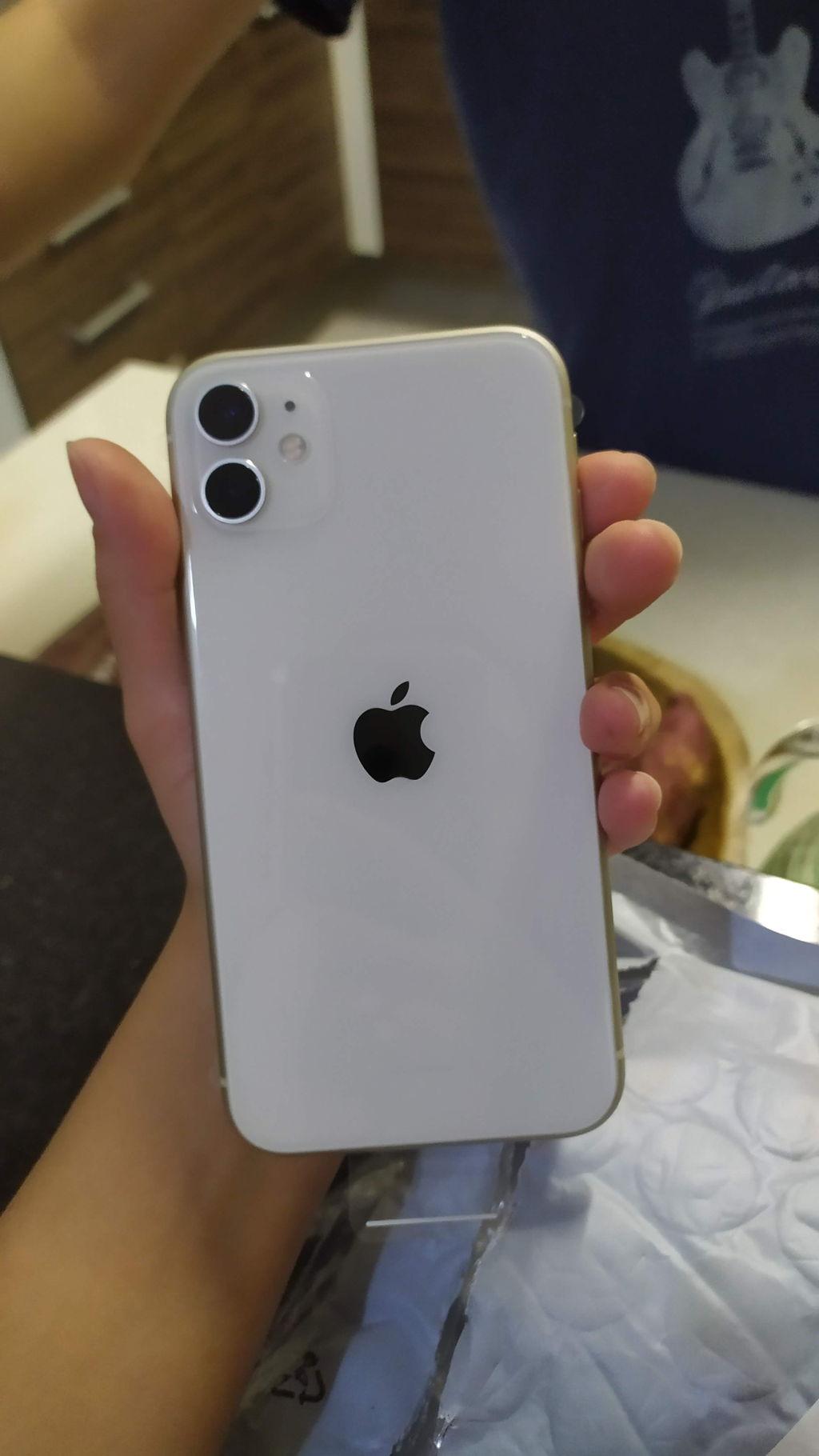 iPhone 11 Apple 128GB Branco Tela de 6,1”, | Ponto