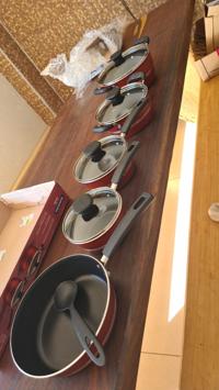 Tramontina Sicilia Padella Per Salsa Antiaderente 1.25 Qt (Colore Lampone) - 4